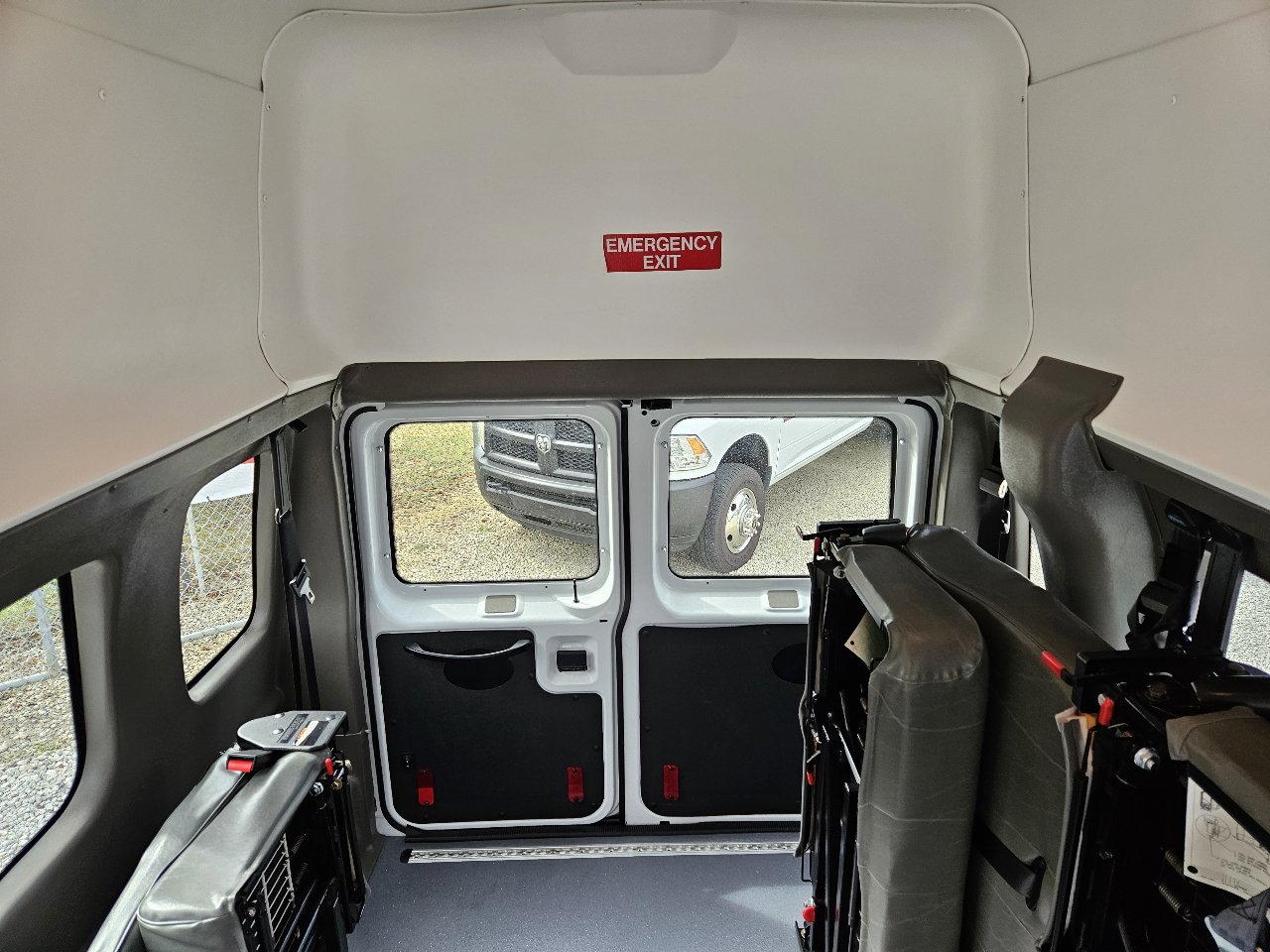 Used 2013 Ford E-350 and Econoline 350 Extended Super Duty w/ PWR Group image 36