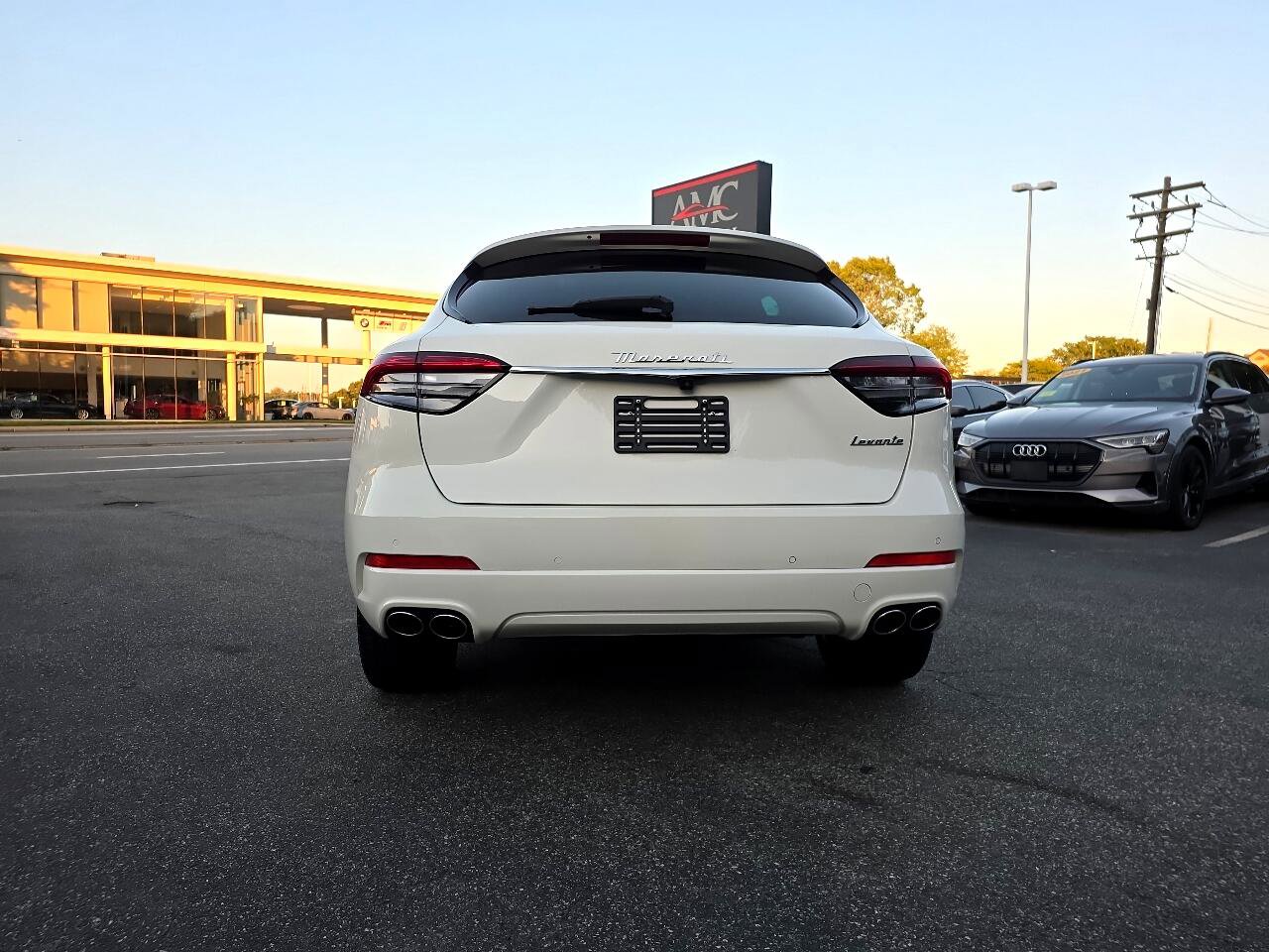 Used 2022 Maserati Levante GT image 11