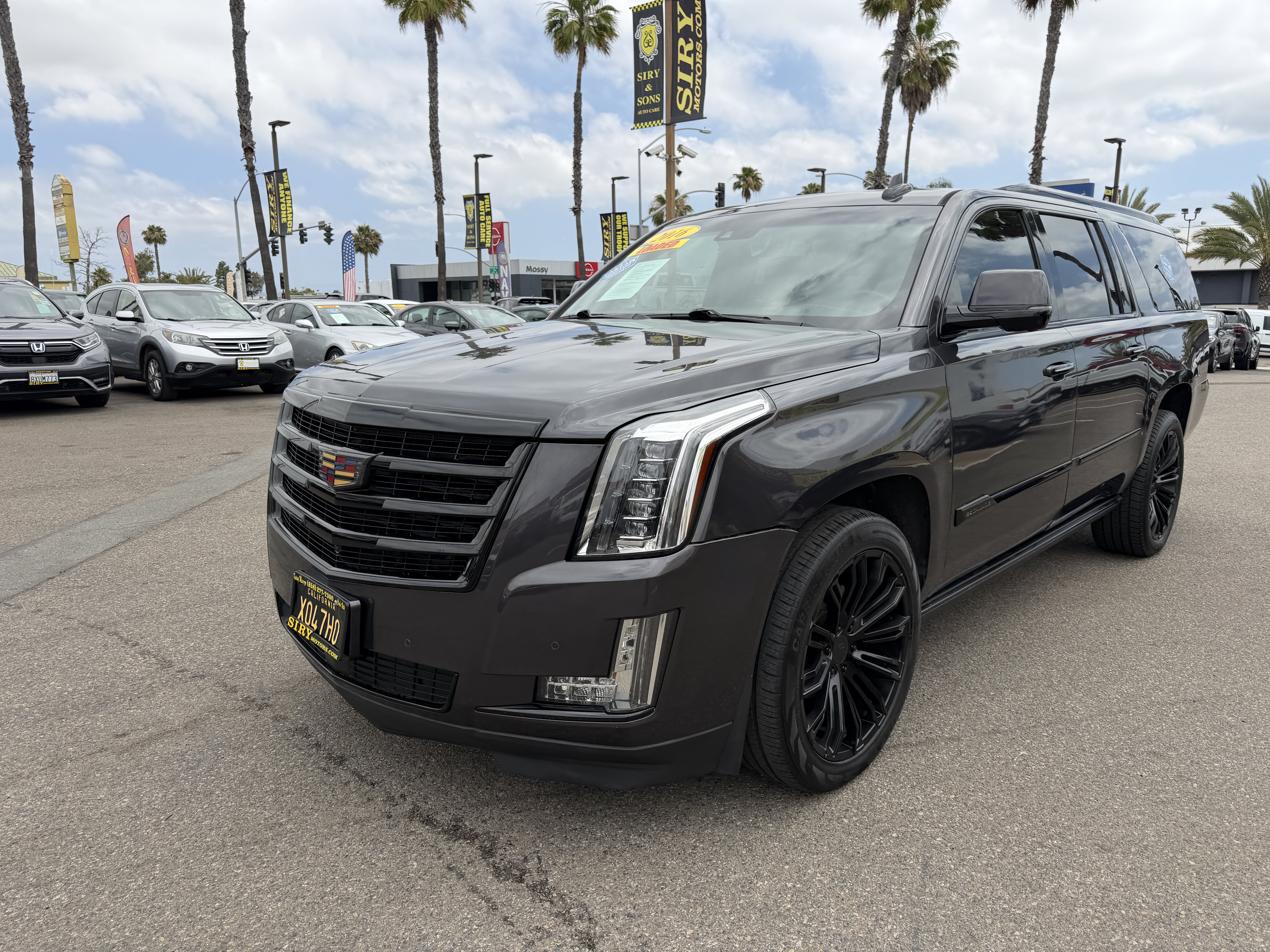 Used 2016 Cadillac Escalade ESV Premium AWD/4WD image 7