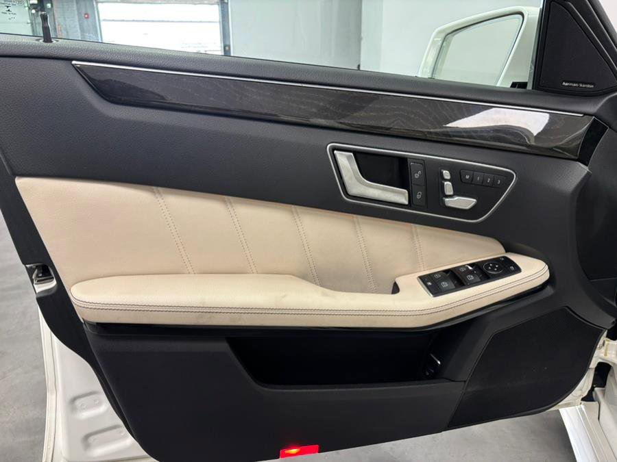 Used 2014 Mercedes-Benz E 350 4MATIC Sedan w/ Premium 1 Package image 27