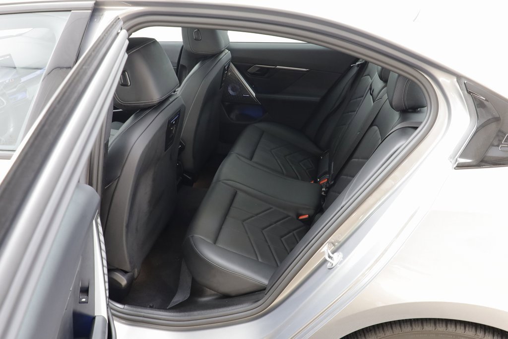 Certified 2025 BMW i5 M60 w/ Premium Package image 15