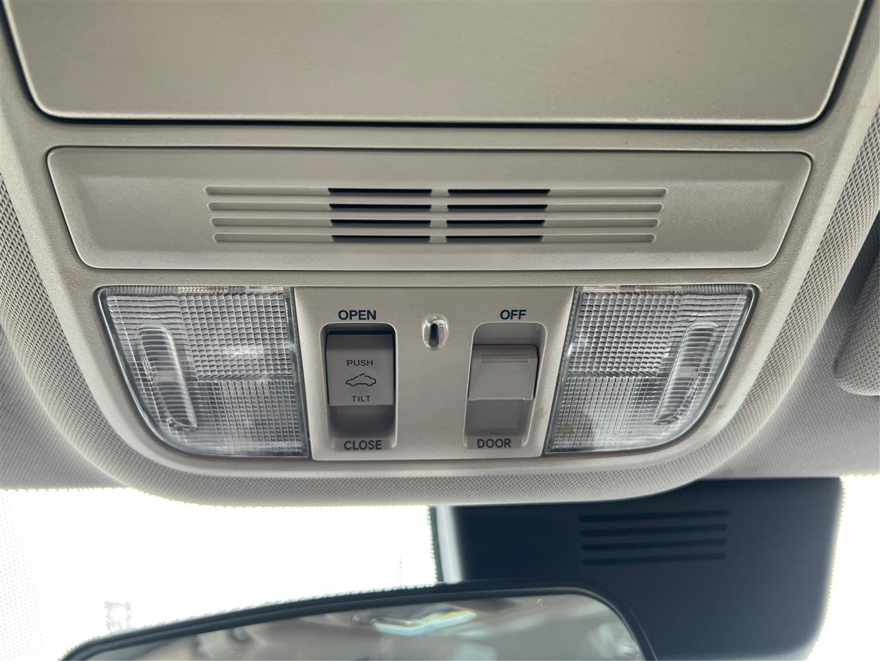 Used 2020 Honda Accord EX image 26