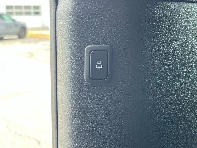 Certified 2025 Volkswagen ID. Buzz Pro S image 14