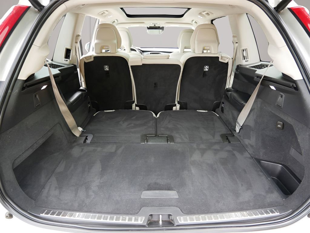 Used 2022 Volvo XC90 T8 Inscription image 12