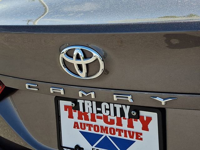 Used 2022 Toyota Camry LE FWD image 30