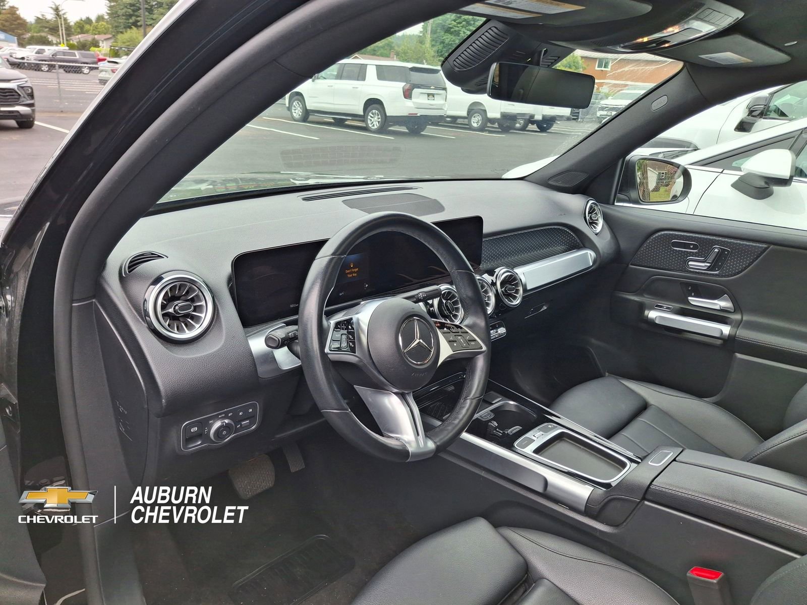 Used 2024 Mercedes-Benz GLB 250 image 9