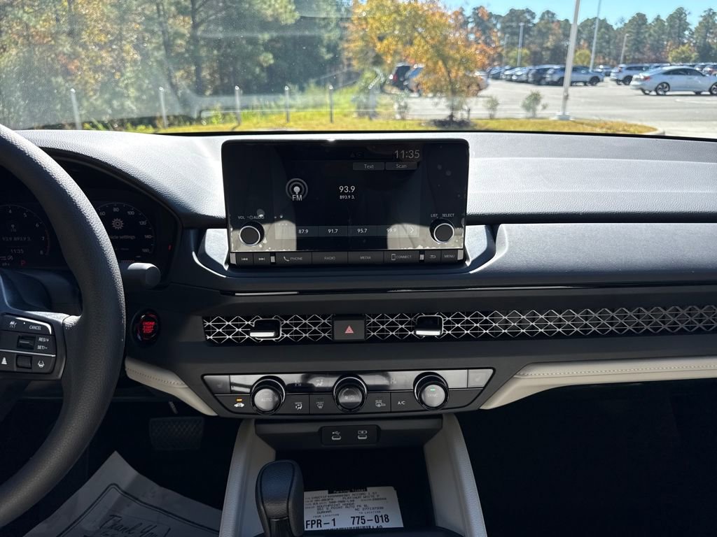 New 2025 Honda Accord SE image 15