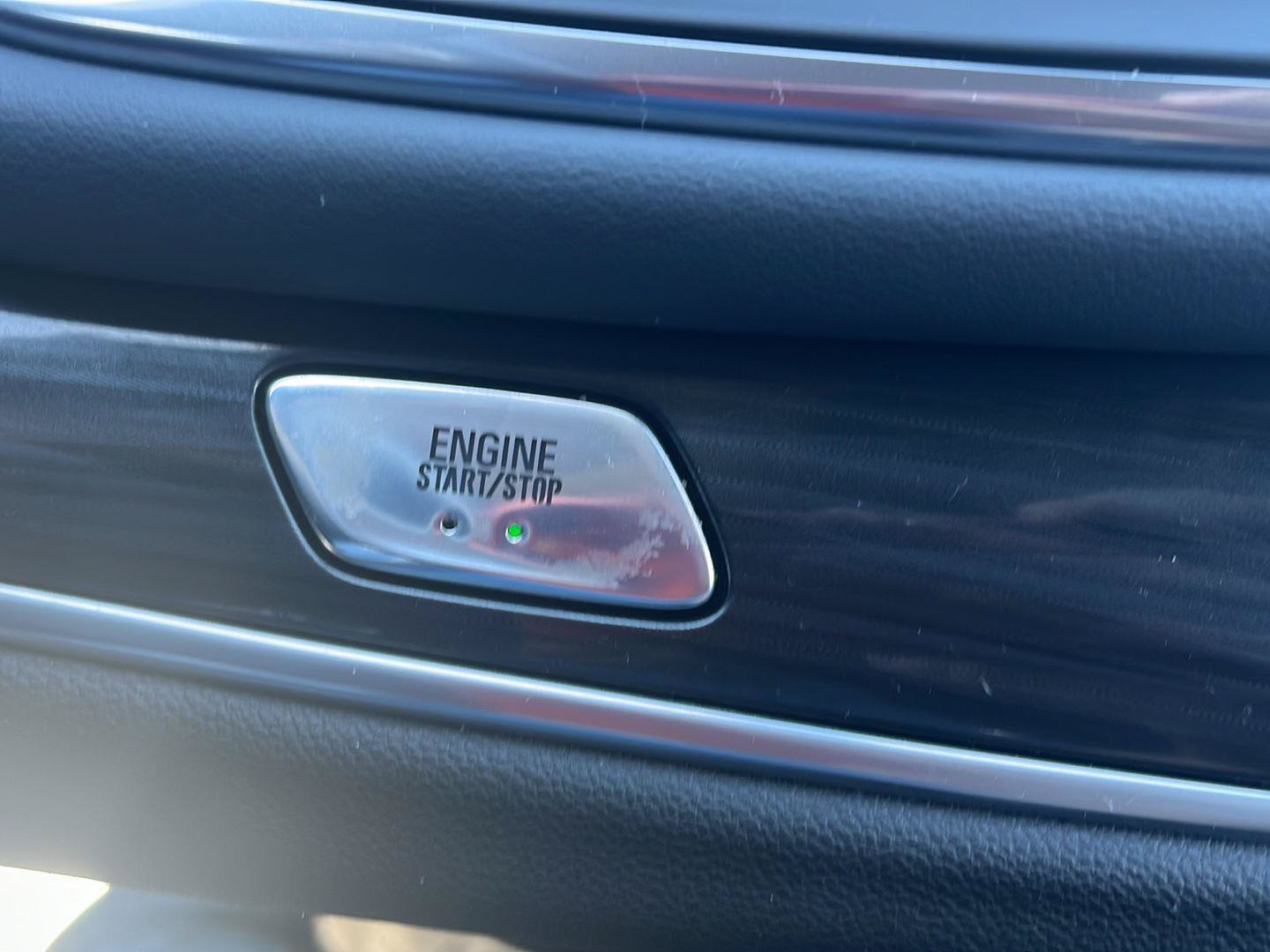 Used 2019 Buick Enclave Essence AWD/4WD image 17