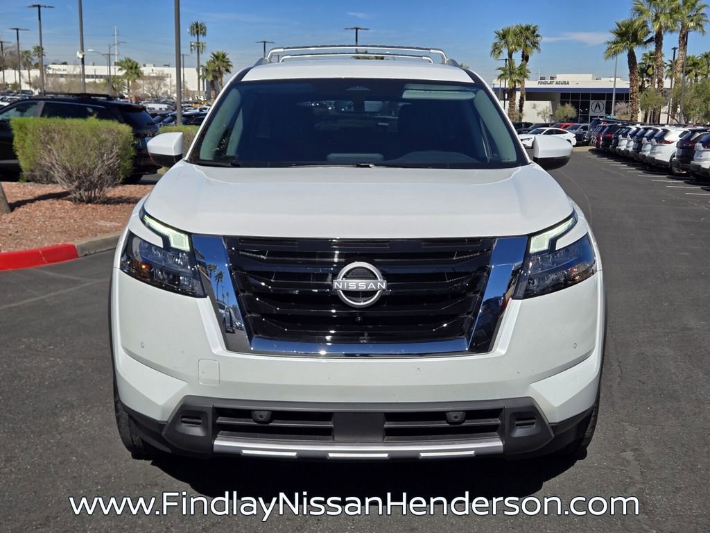 Used 2025 Nissan Pathfinder SL image 8