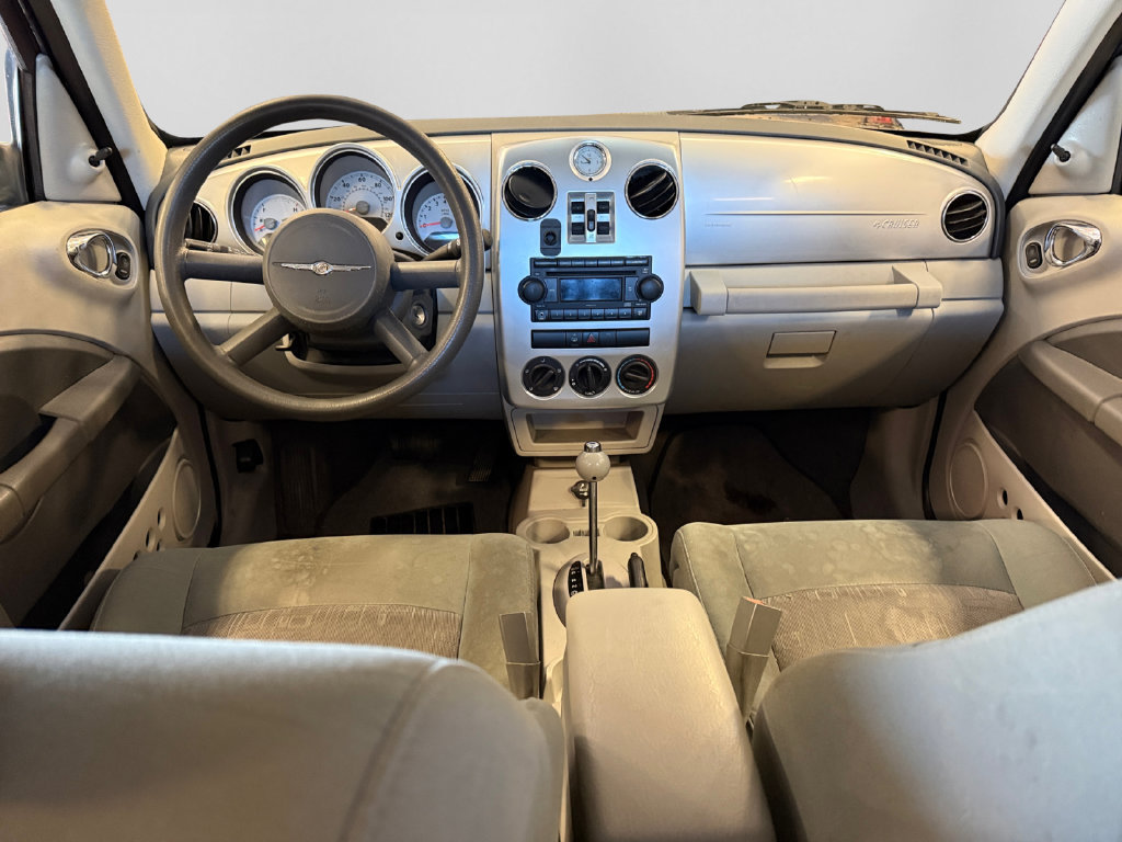 Used 2008 Chrysler PT Cruiser FWD image 18