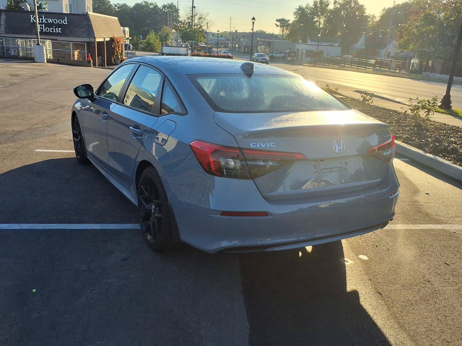 Used 2023 Honda Civic Sport image 25