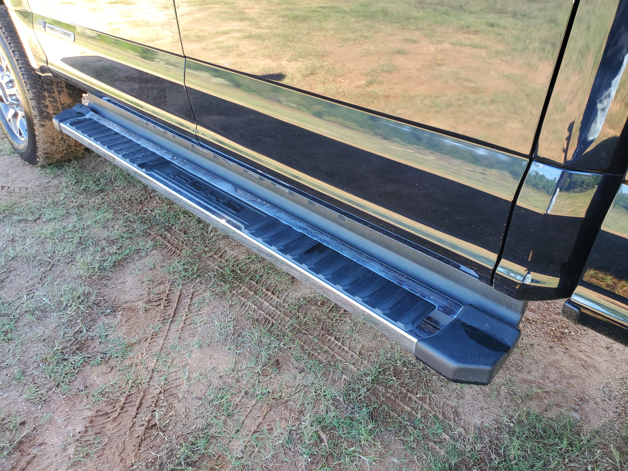 Used 2022 Ford F250 Lariat w/ Lariat Ultimate Package image 5