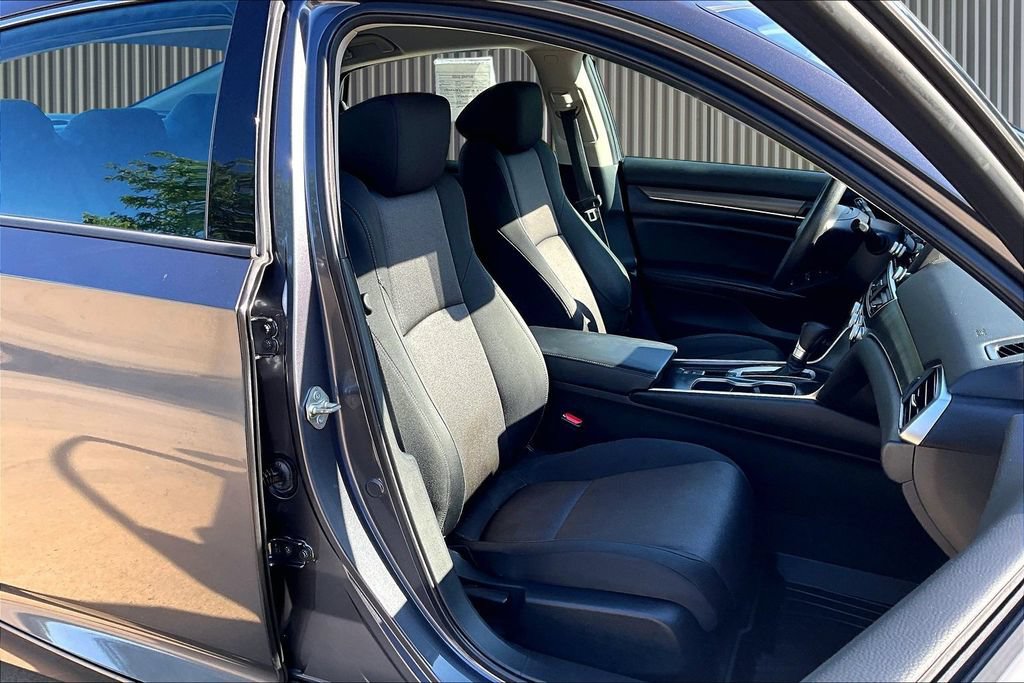 Used 2018 Honda Accord LX image 8