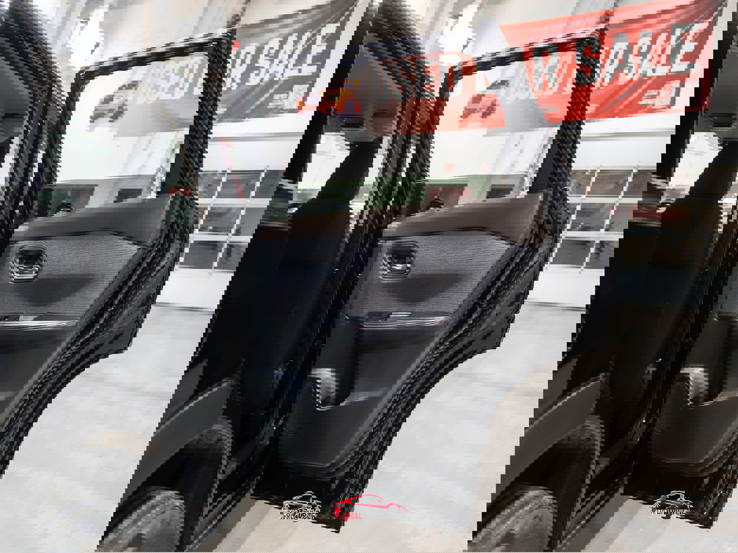 Used 2021 Nissan Rogue SV image 43