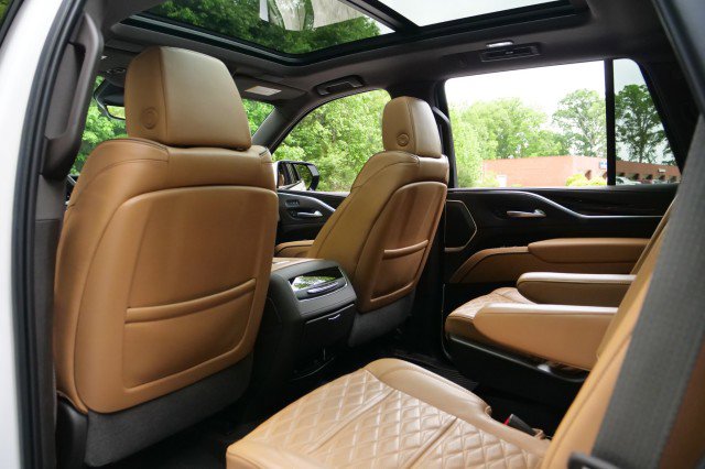 Used 2022 Cadillac Escalade Sport w/ Touring Package AWD/4WD image 34