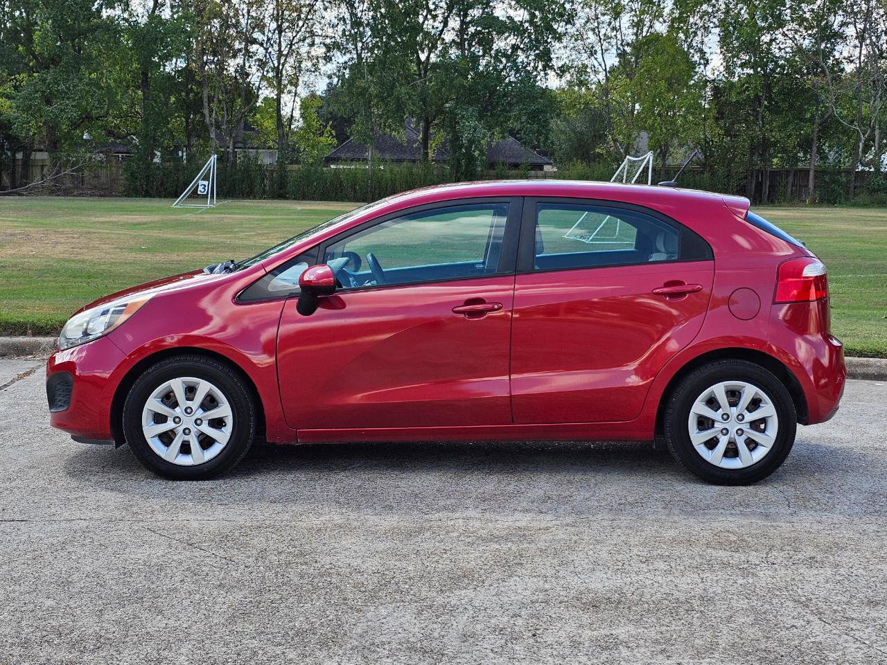 Used 2013 Kia Rio LX image 11