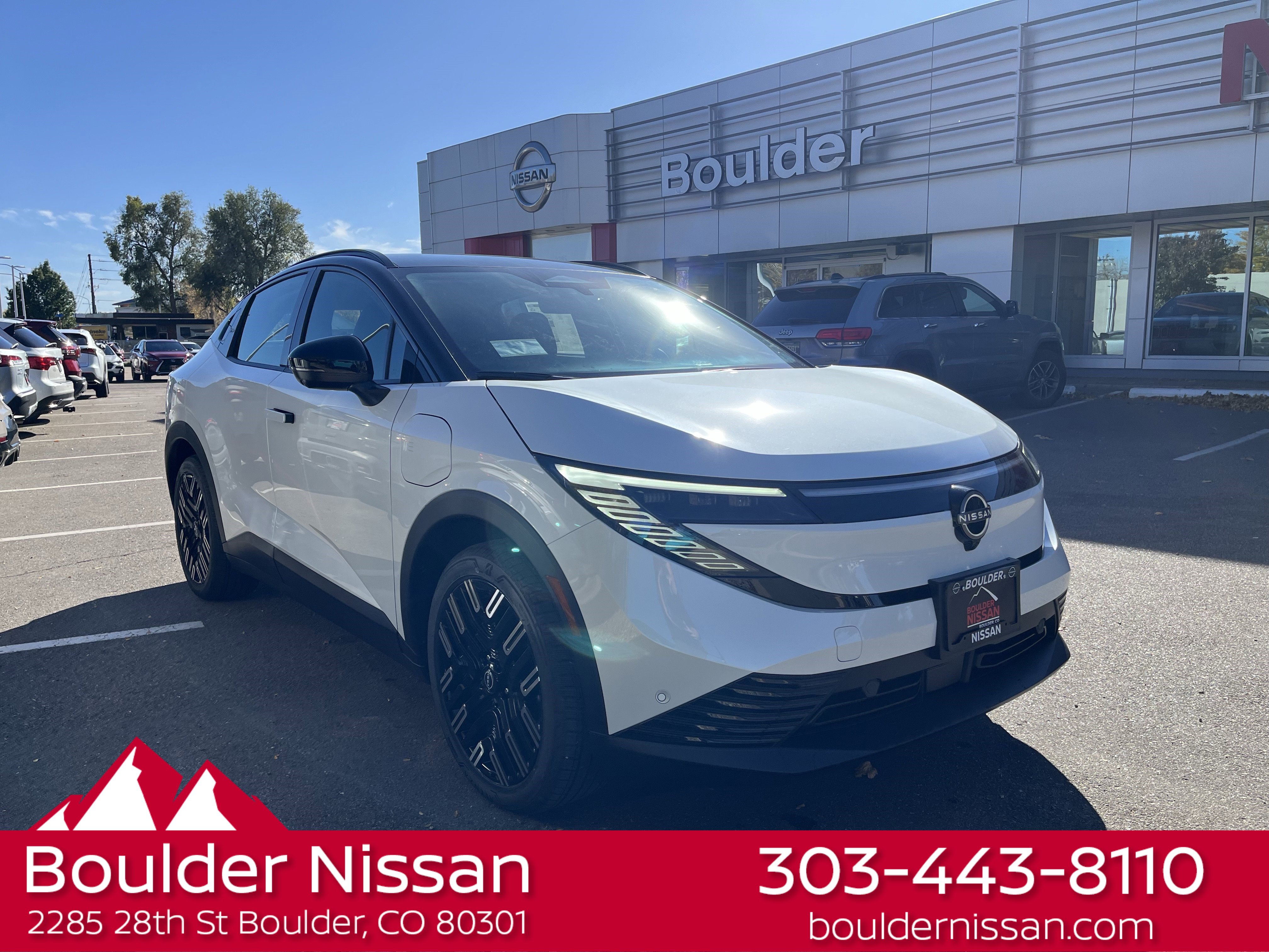 New 2026 Nissan Leaf Platinum+ w/ Cargo Package (Platinum+) FWD image 2
