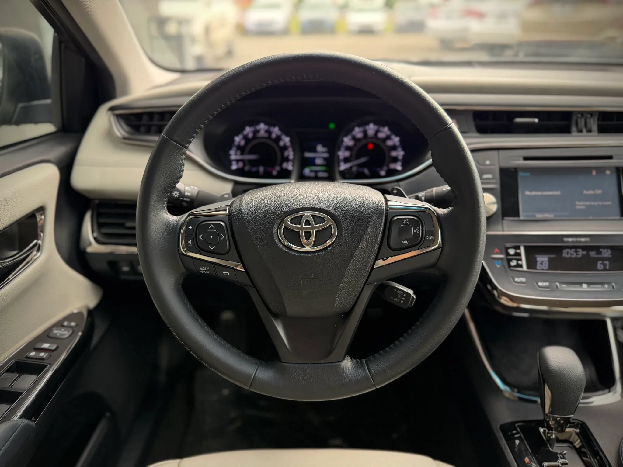Used 2015 Toyota Avalon XLE FWD image 11