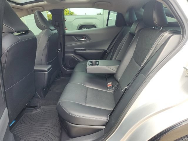 Used 2024 Toyota Prius XLE AWD/4WD image 18