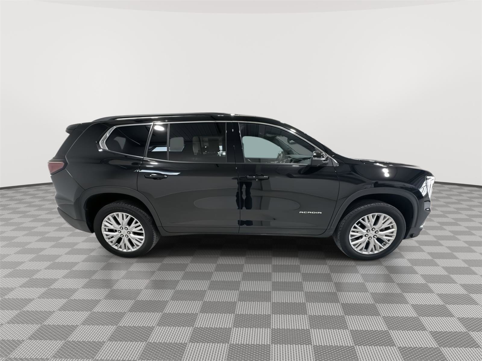 Used 2025 GMC Acadia Elevation w/ Elevation Premium Package image 4