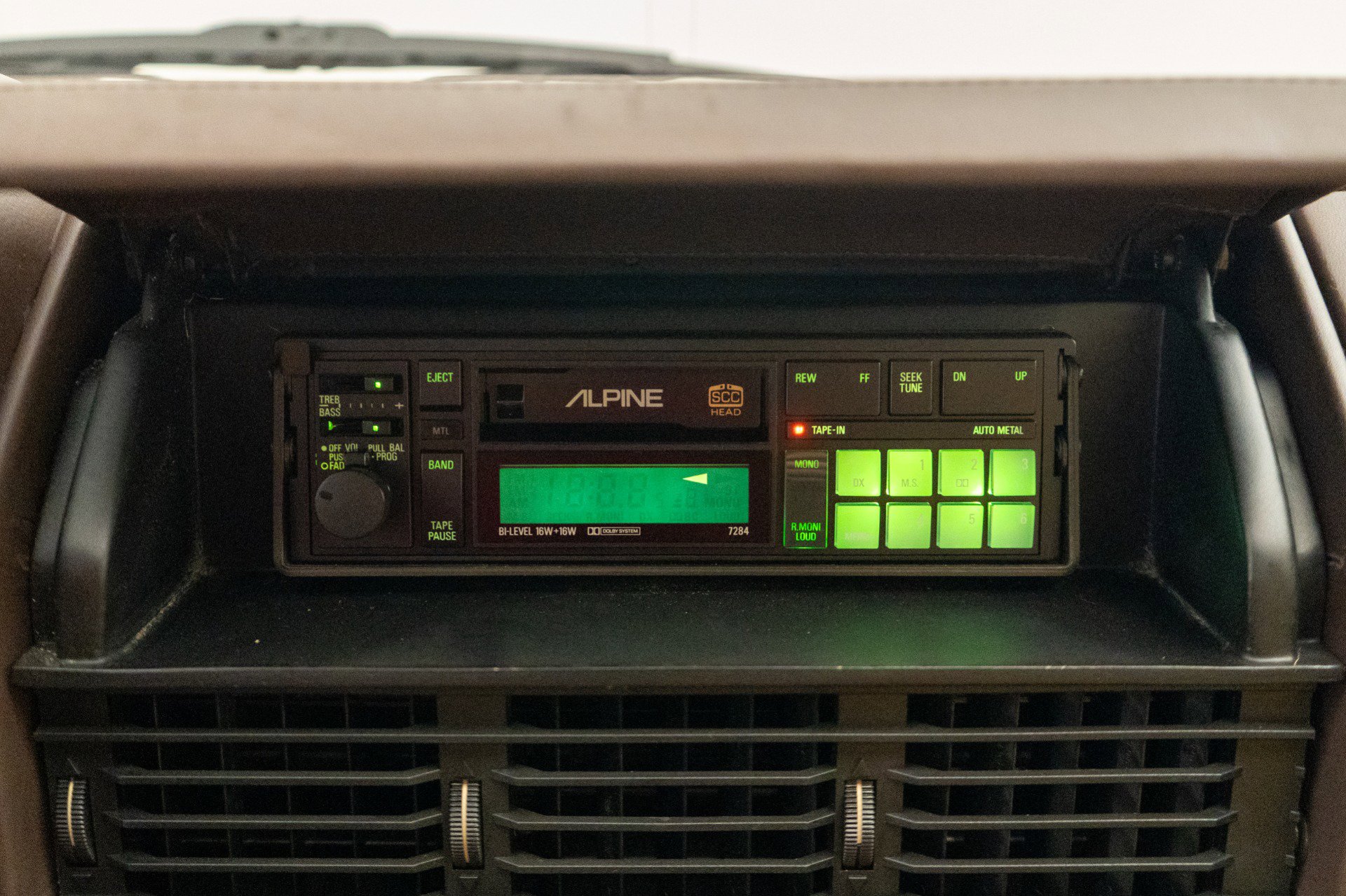 Used 1988 Ferrari Testarossa image 17