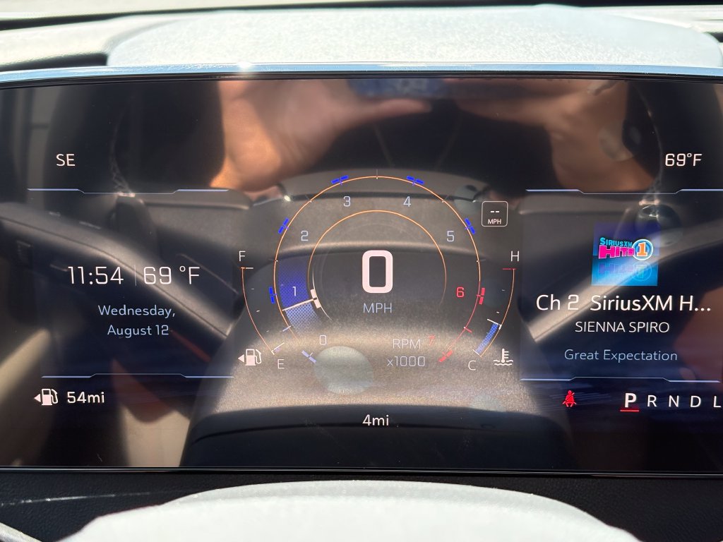 New 2026 Chevrolet Traverse LT w/ Sun and Wheel Package FWD image 5