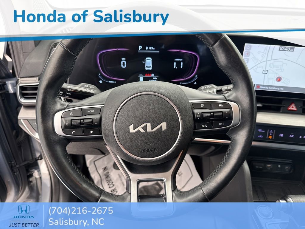 Used 2023 Kia Sportage EX image 25