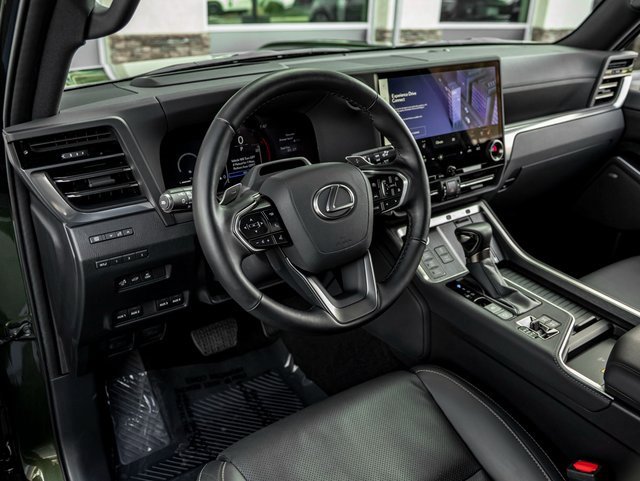 Used 2025 Lexus GX 550 image 15