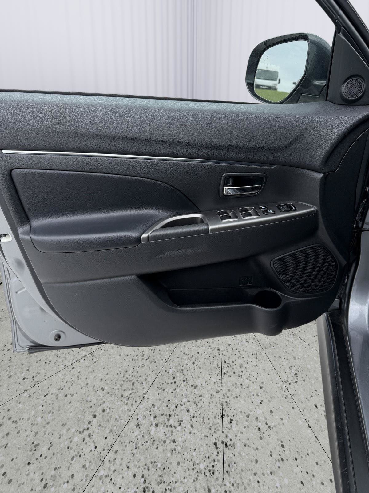 Used 2024 Mitsubishi Outlander Sport AWD image 18