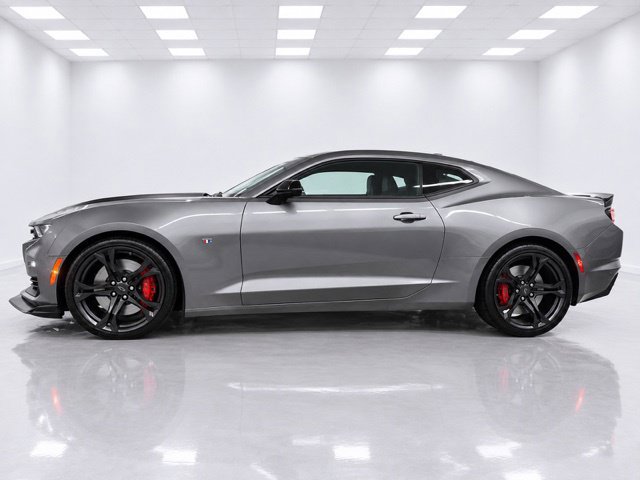Used 2022 Chevrolet Camaro SS RWD image 5