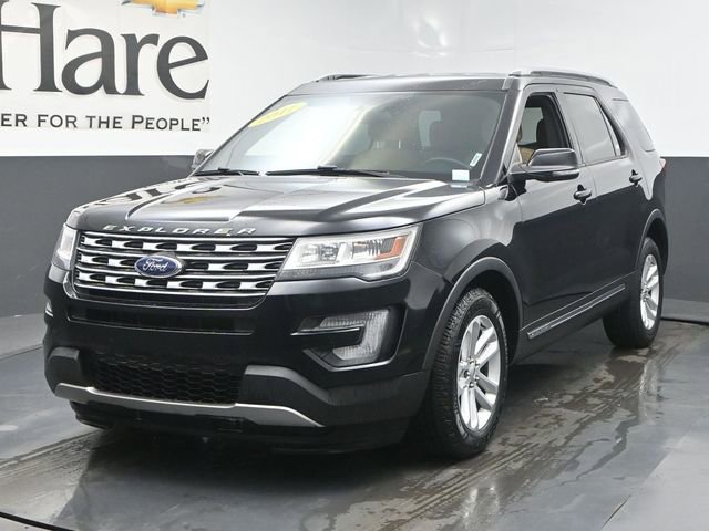 Used 2017 Ford Explorer XLT FWD image 7