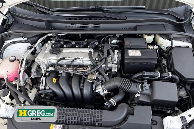 Used 2022 Toyota Corolla LE FWD image 16