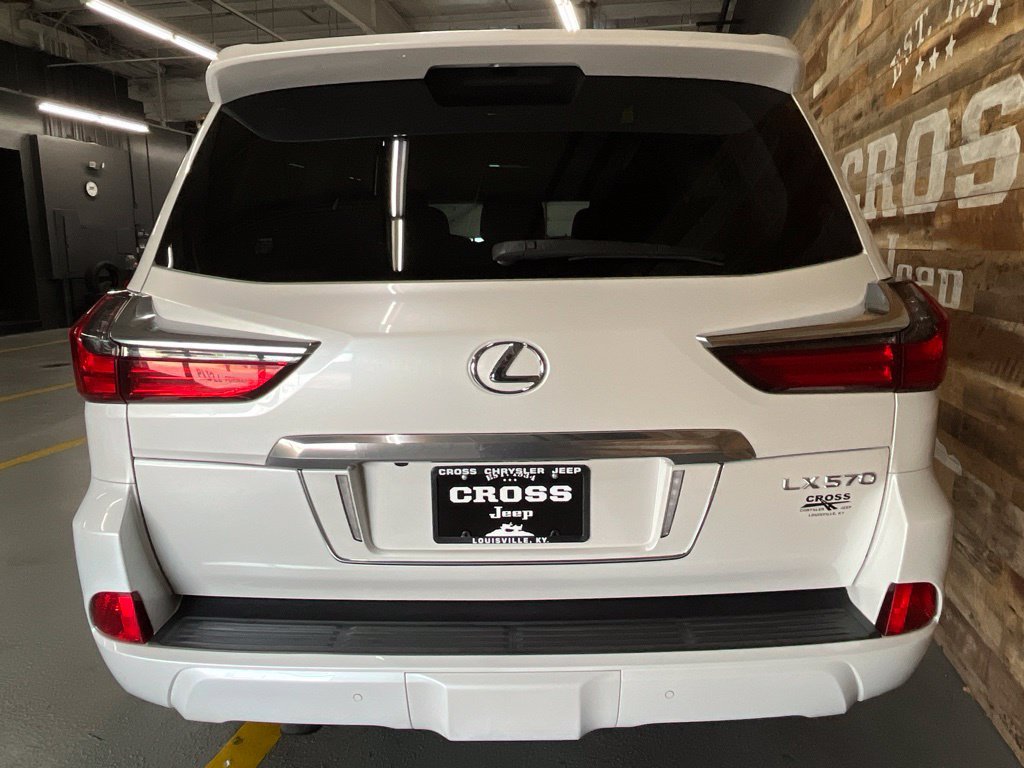 Used 2019 Lexus LX 570 4WD w/ Luxury Package image 18