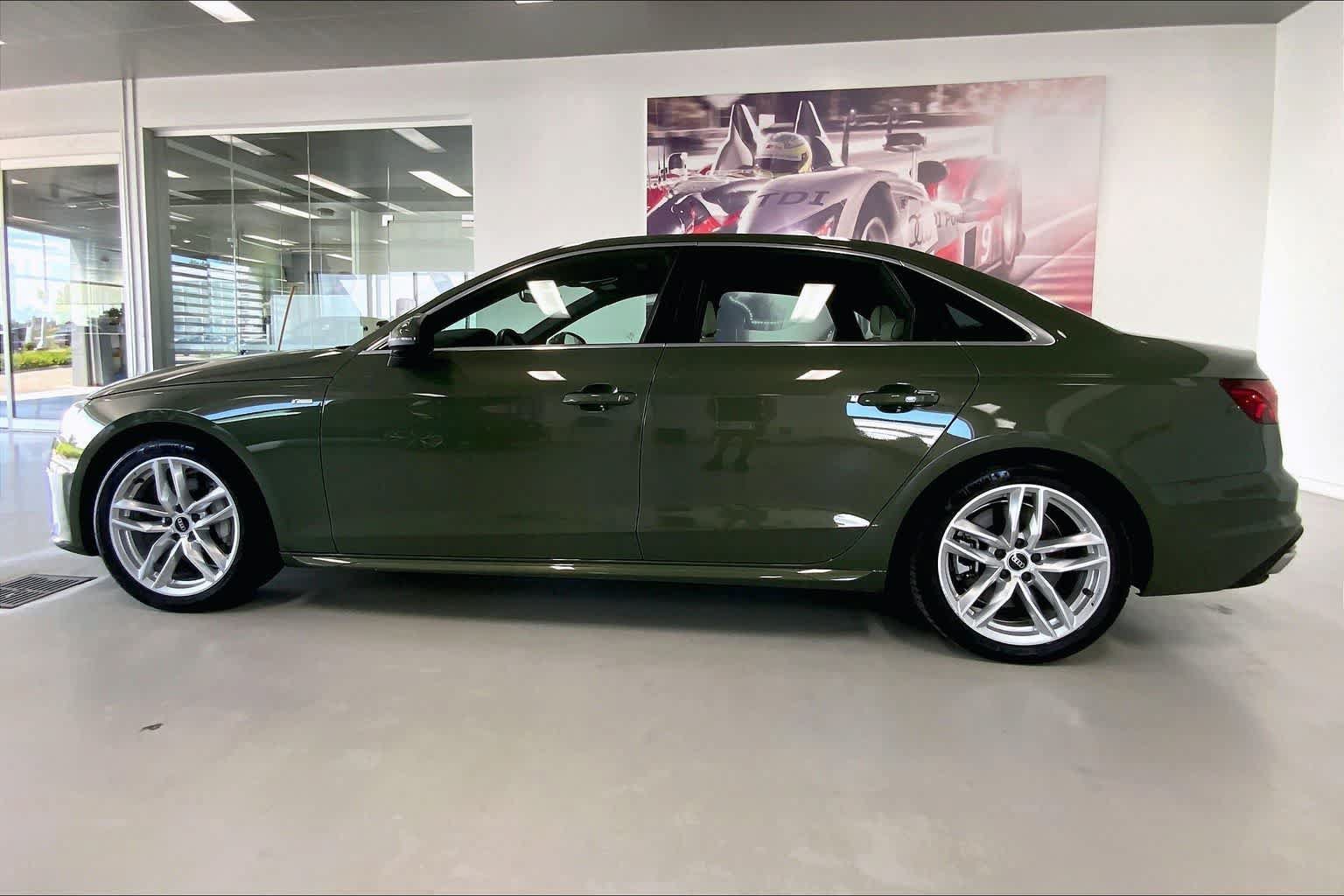 Used 2023 Audi A4 2.0T Premium Plus w/ Premium Plus Package AWD/4WD image 3