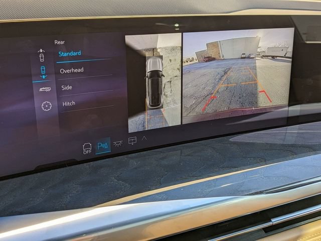Used 2025 Cadillac Escalade IQ Sport 2 AWD/4WD image 16