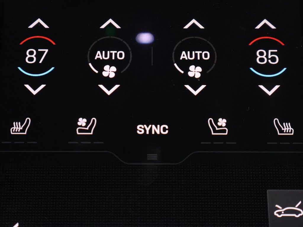 Used 2023 Porsche Taycan image 48