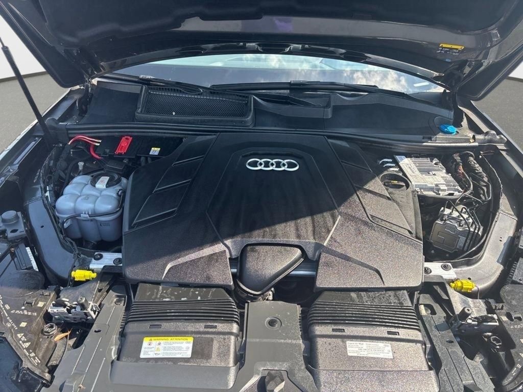 Used 2023 Audi Q7 3.0T Prestige image 25