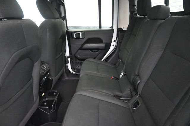 Used 2020 Jeep Gladiator Overland AWD/4WD image 20