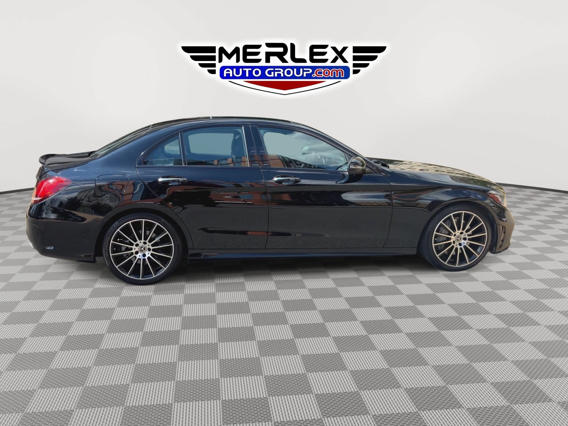 Used 2019 Mercedes-Benz C 300 Sedan image 9