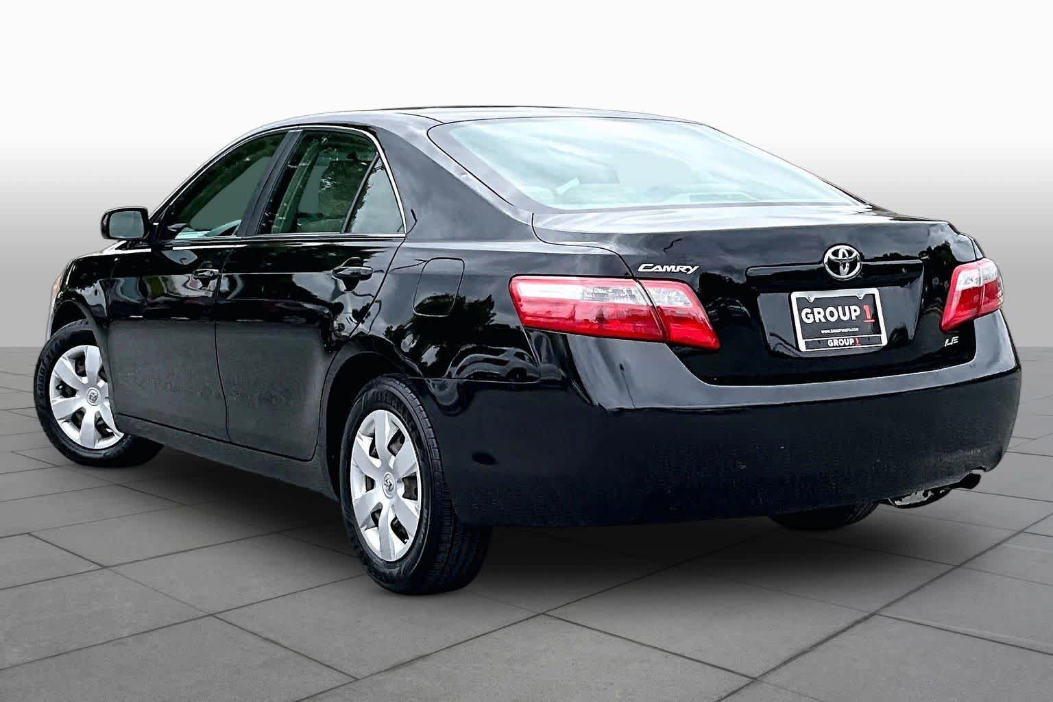 Used 2009 Toyota Camry LE FWD image 11