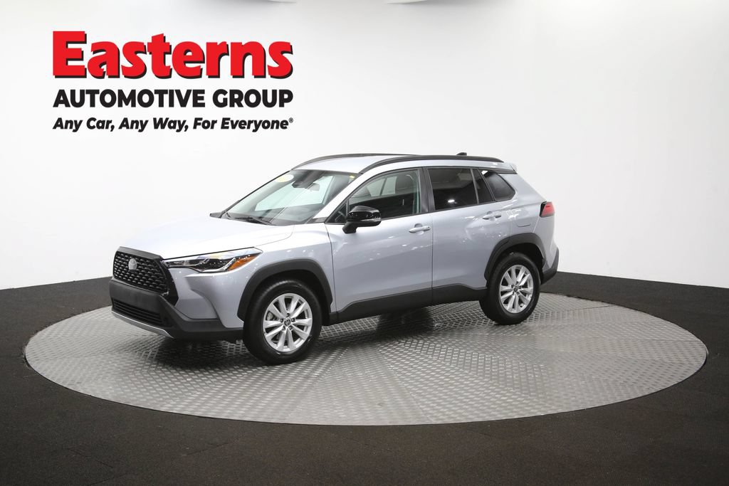 Used 2025 Toyota Corolla Cross LE FWD image 55