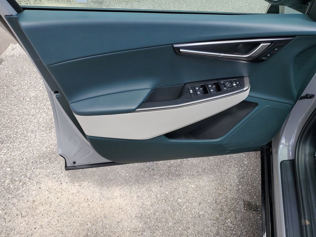 New 2025 Kia EV6 Wind image 9