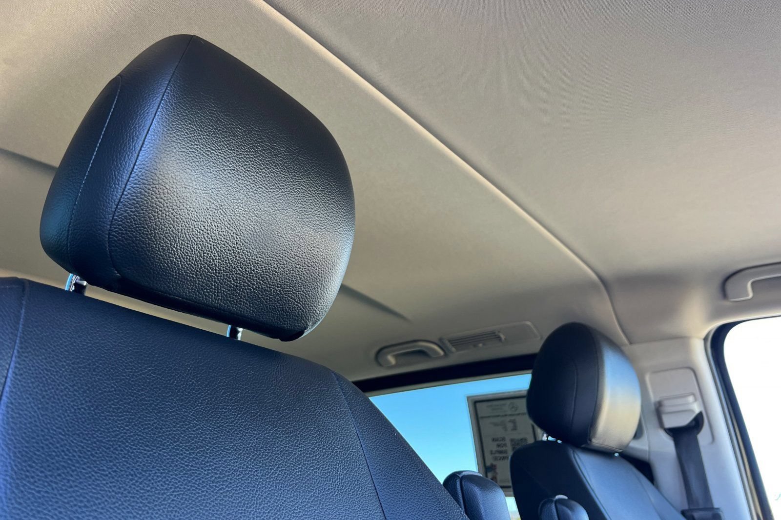 Used 2018 Mercedes-Benz Metris Passenger image 21
