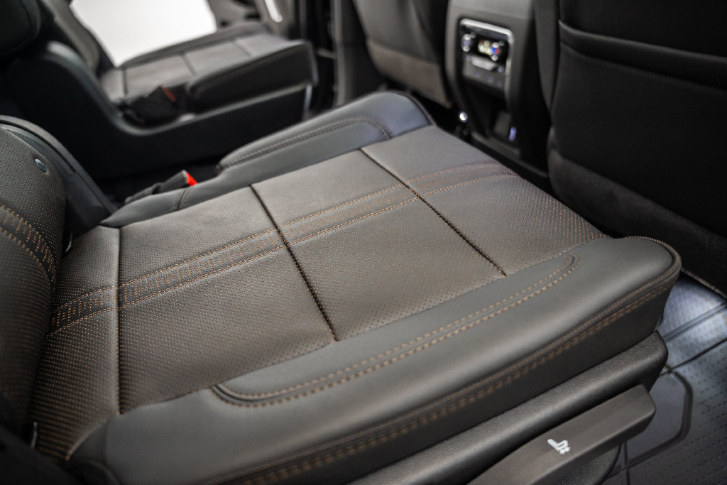 New 2026 Chevrolet Tahoe High Country AWD/4WD image 35
