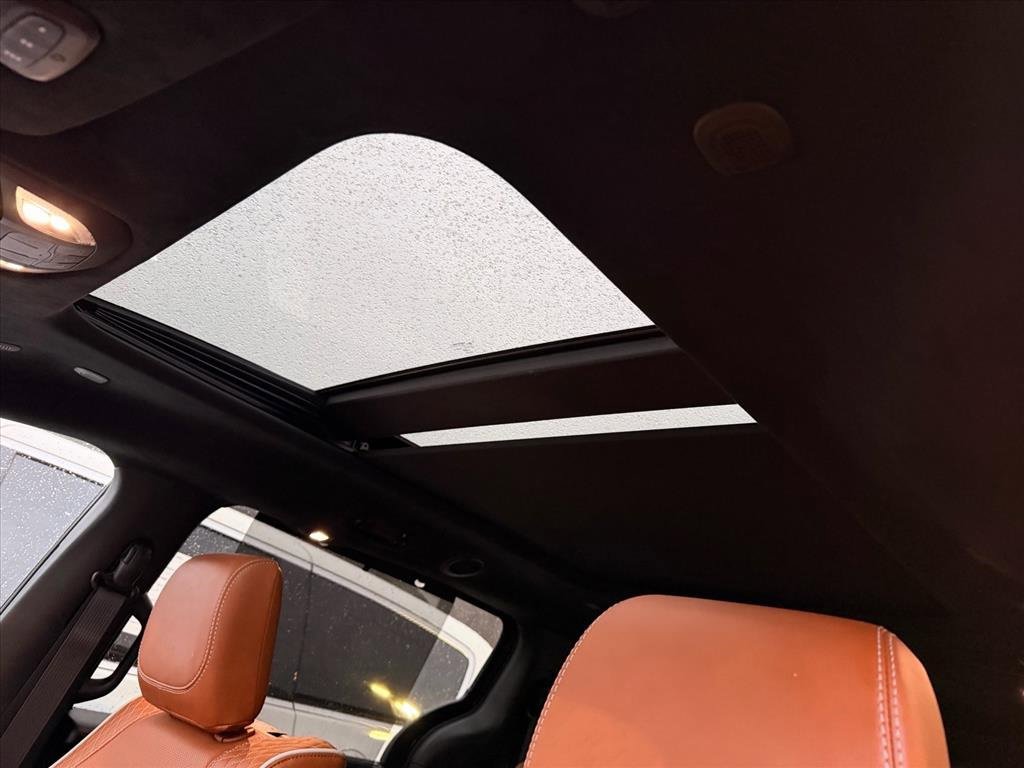 Used 2024 Chrysler Pacifica Pinnacle image 14