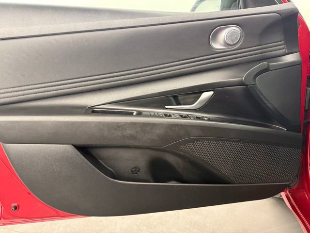 Used 2023 Hyundai Elantra SEL w/ Convenience Package image 28