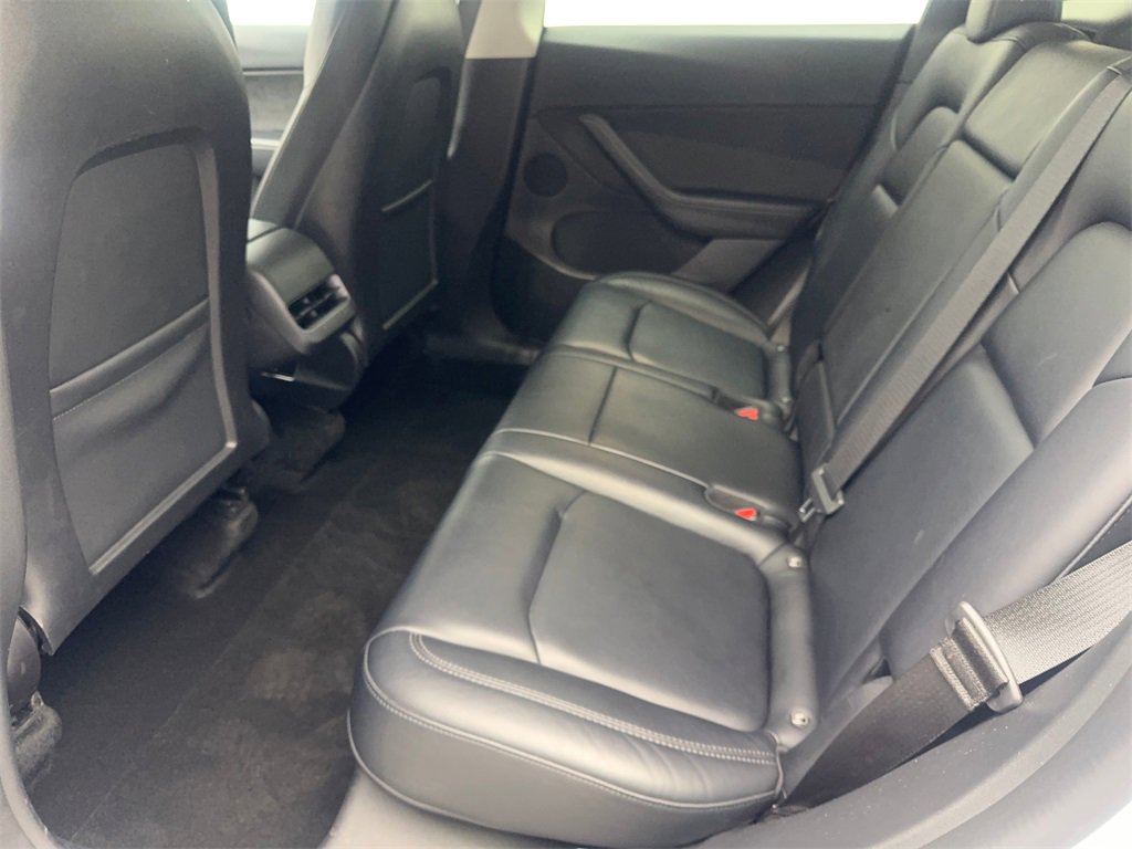 Used 2022 Tesla Model Y Performance image 33