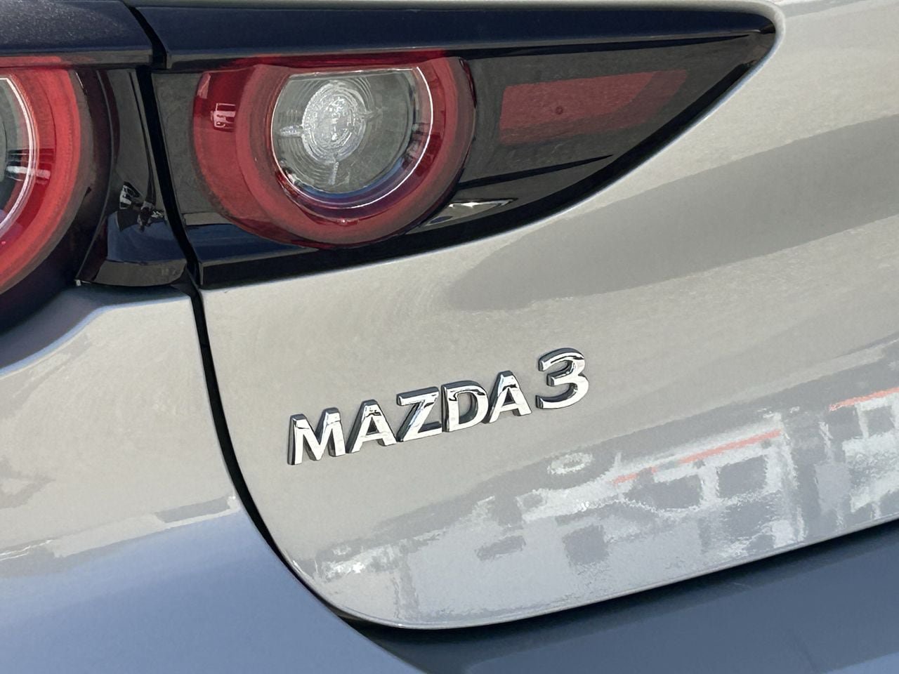 Used 2025 MAZDA MAZDA3 s Sport FWD image 5