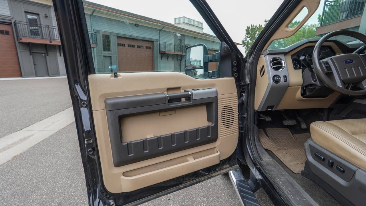 Used 2015 Ford F350 Lariat w/ Lariat Ultimate Package AWD/4WD image 17