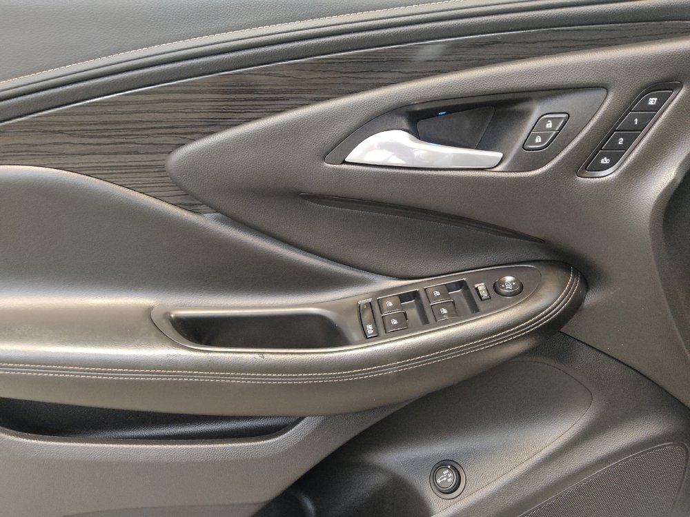 Used 2016 Buick Envision Premium image 27